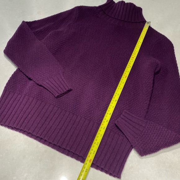 New Patagonia Recycled Cashmere Turtleneck night plum size Small w/tags⭐️⭐️⭐️⭐️ - Picture 10 of 17
